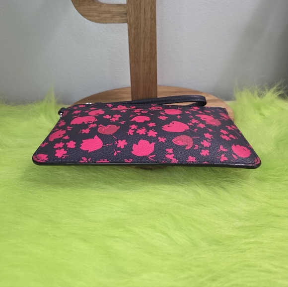 Coach Wristlet in Midnight Blue & Pink Ruby Sienna Rose print NWOT - Picture 8 of 13